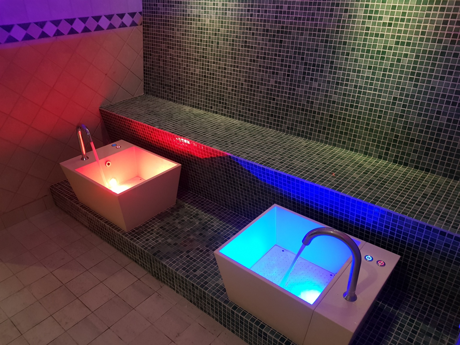 Foot Basins Enjoy the spa experience